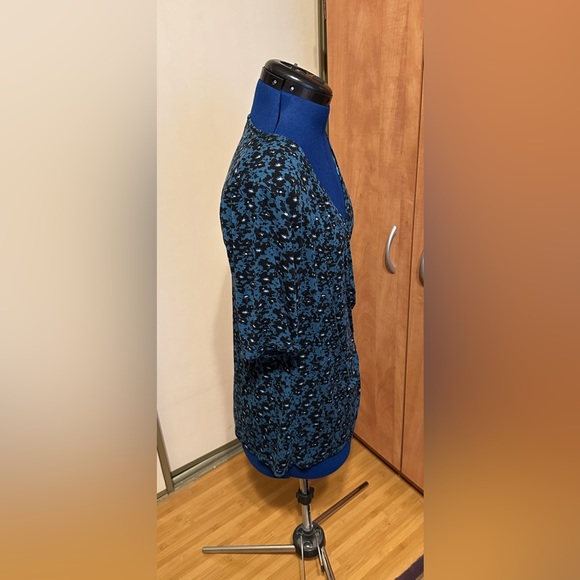 Dana Buchman Ruched Top - Picture 3 of 8